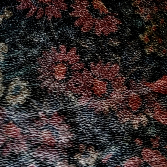 2 women's Dresses - Picture 4 of 6